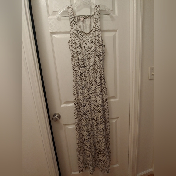 Gap black and white chevron maxi dress Size XS - Picture 2 of 6